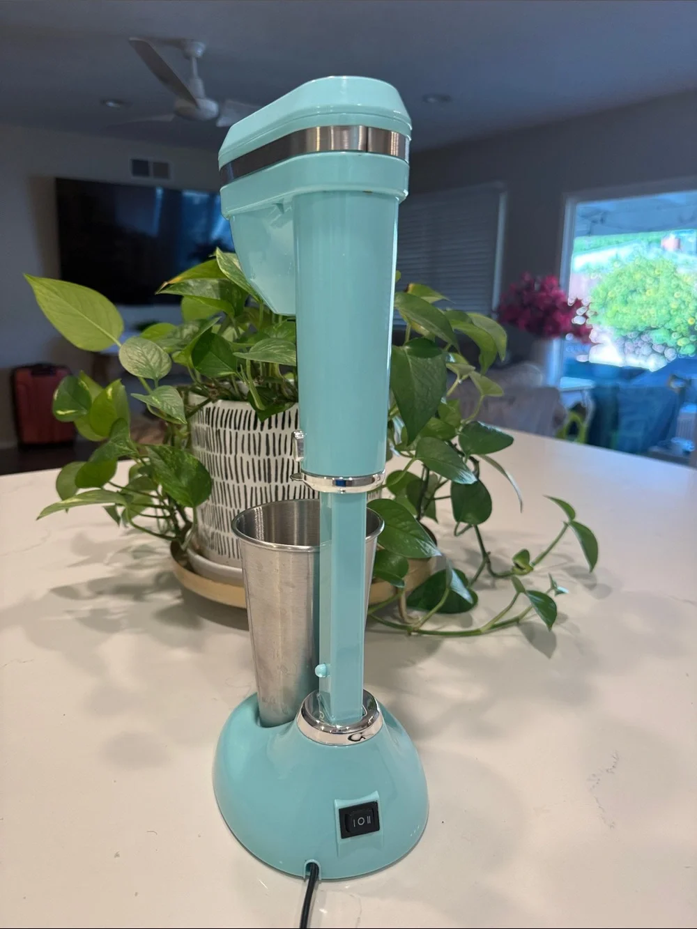 Brentwood Aqua Electric Milkshake Maker - Retro Countertop Mixer